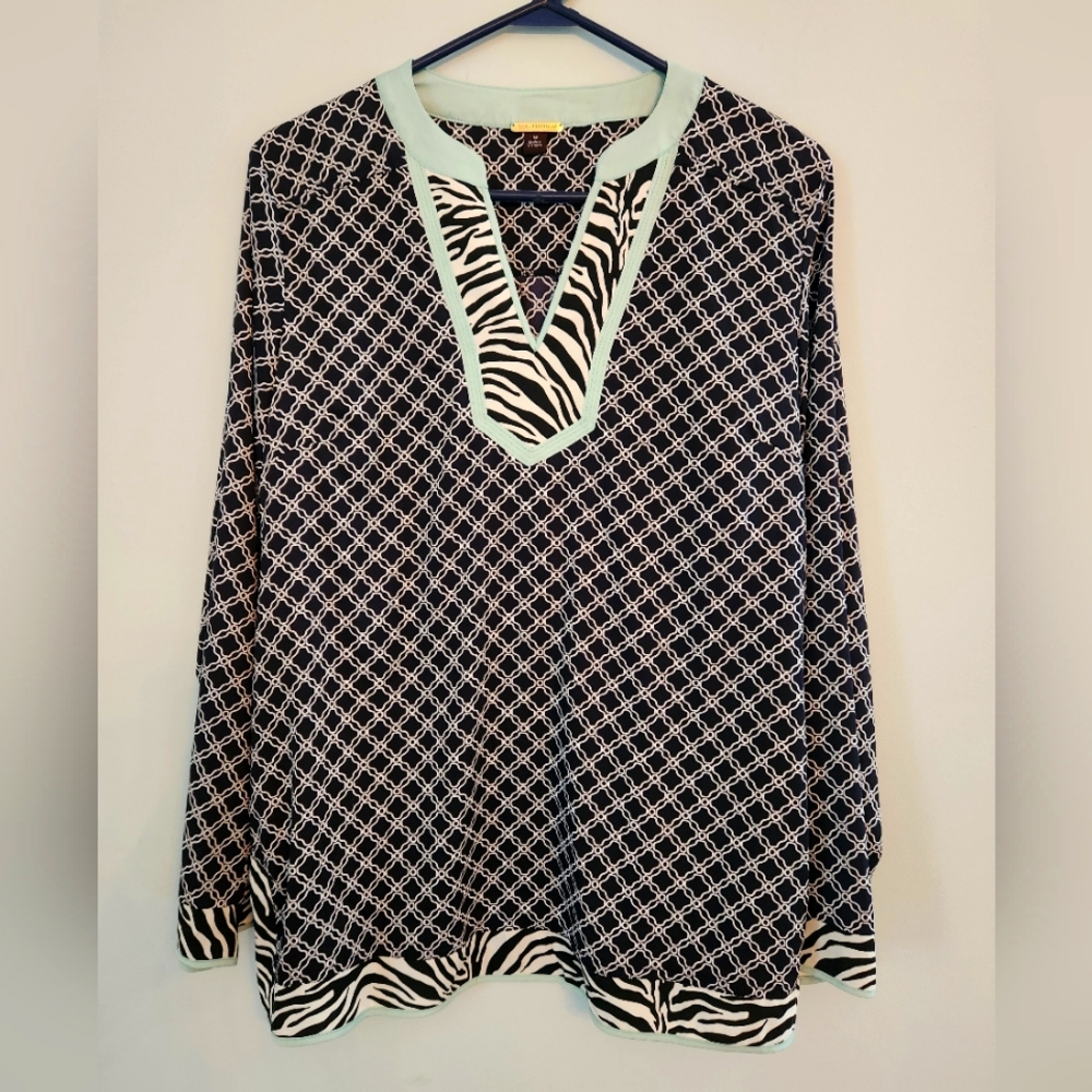 (4 For $20) Dana Buchman Womens Navy Print Blouse with Mint Color Trim.  Size 14